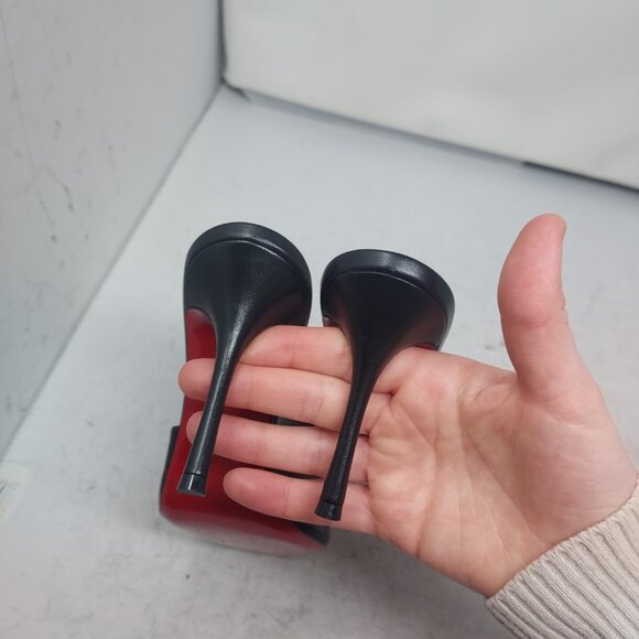 CHRISTIAN LOUBOUTIN Me Dolly Smooth Leather Black Mule Sandal - Picture 12 of 14